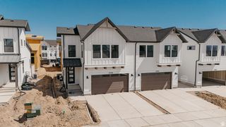 3070 N SUMMER WOOD DR #811, Eagle Mountain, UT 84005