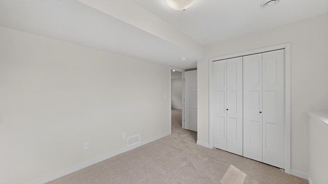 1146 Petersen Court NW, Stewartville, MN 55976