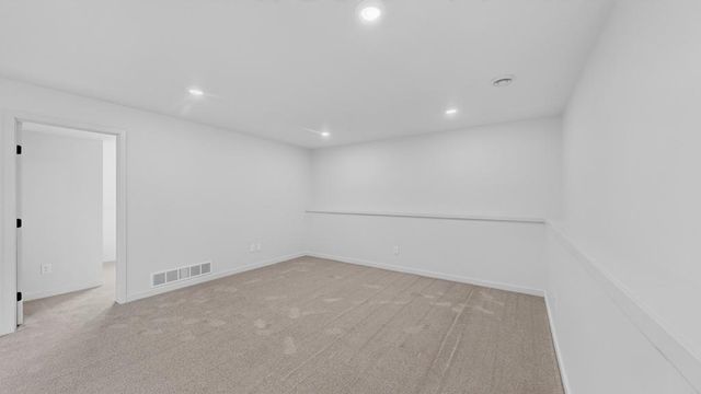 1146 Petersen Court NW, Stewartville, MN 55976