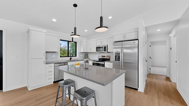 1146 Petersen Court NW, Stewartville, MN 55976