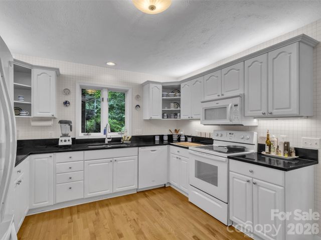 228 Crescent Drive, Lake Junaluska, NC 28745