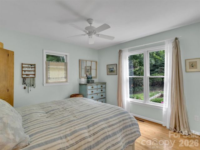 228 Crescent Drive, Lake Junaluska, NC 28745