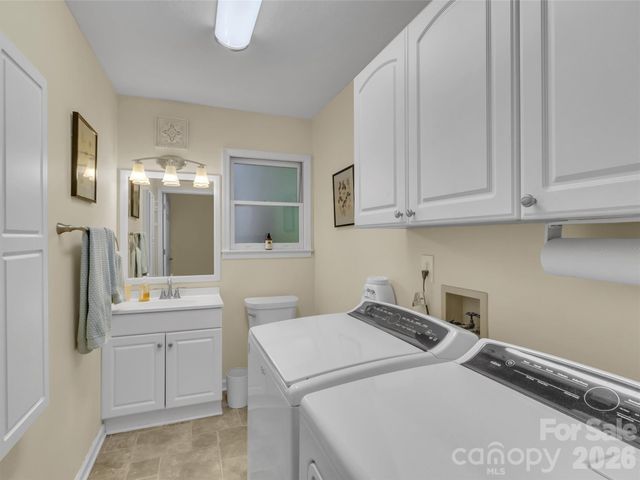 228 Crescent Drive, Lake Junaluska, NC 28745