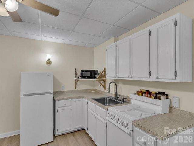 228 Crescent Drive, Lake Junaluska, NC 28745