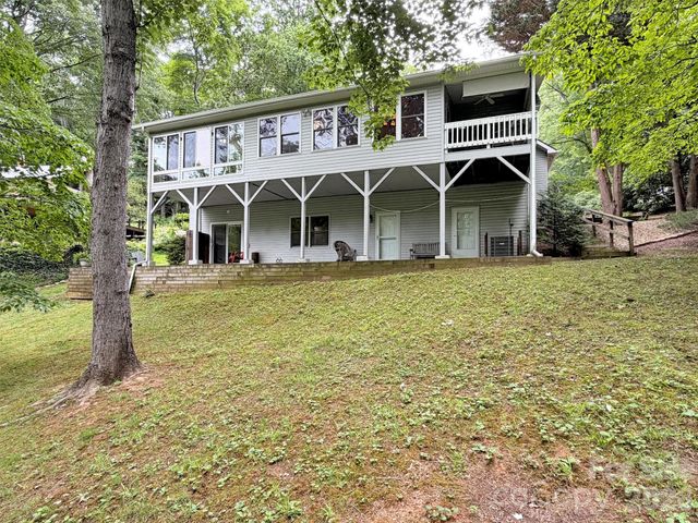 228 Crescent Drive, Lake Junaluska, NC 28745