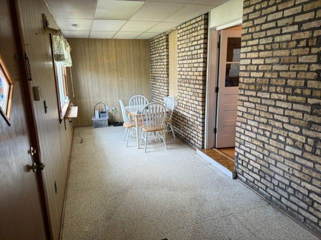 5330 W Melrose Street, Chicago, IL 60641