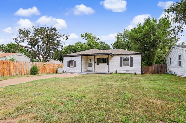 1616 E Funston, Wichita, KS 67211