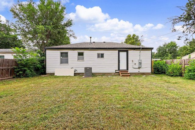 1616 E Funston, Wichita, KS 67211