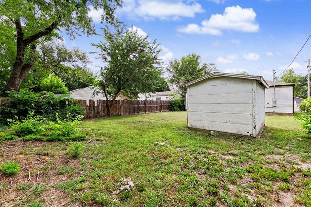 1616 E Funston, Wichita, KS 67211