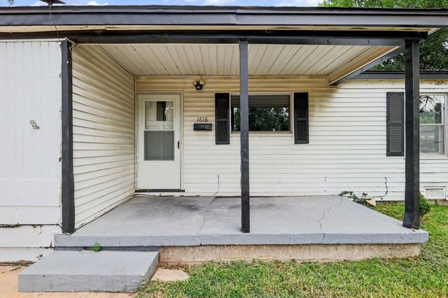1616 E Funston, Wichita, KS 67211