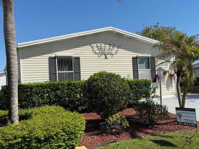 8181 14th Hole Drive, Port St. Lucie, Port St Lucie, FL 34952