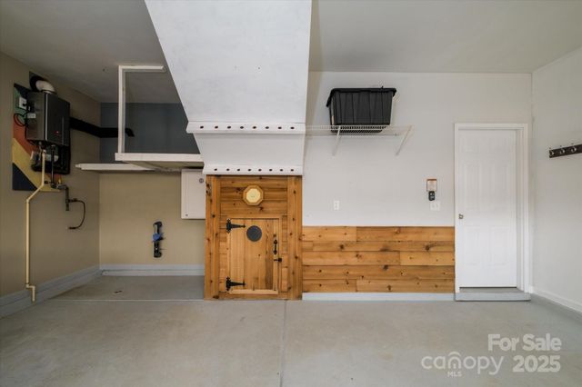 8928 Carneros Creek Road, Charlotte, NC 28214