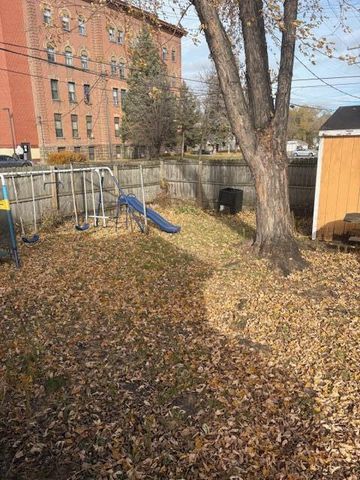 428 10th Avenue N, Saint Cloud, MN 56303