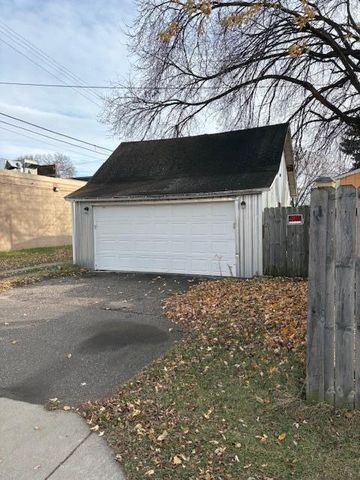 428 10th Avenue N, Saint Cloud, MN 56303