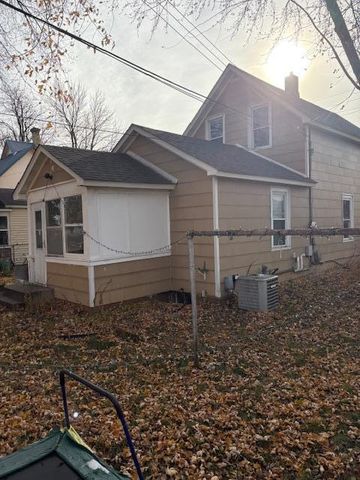 428 10th Avenue N, Saint Cloud, MN 56303