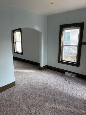 428 10th Avenue N, Saint Cloud, MN 56303