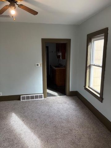 428 10th Avenue N, Saint Cloud, MN 56303