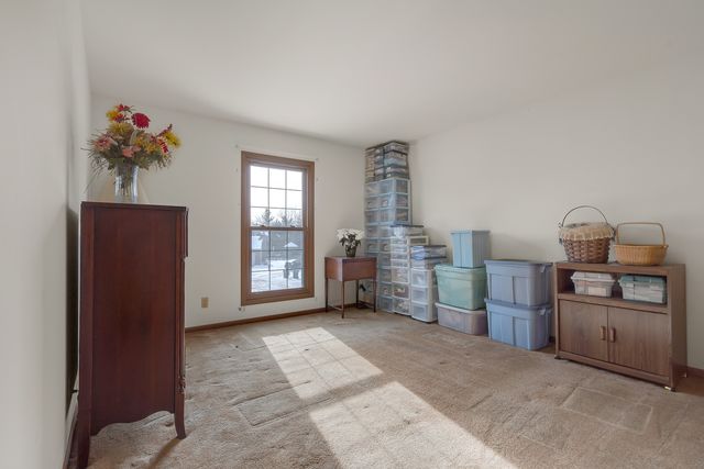 121 S Raddant Road, Batavia, IL 60510