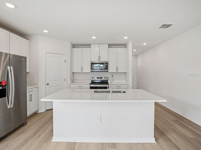 10420 ABUNDANCE GROVE WAY, Parrish, FL 34219