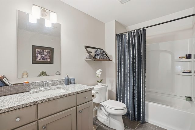 935 Main St 23, Shrewsbury, MA 01545