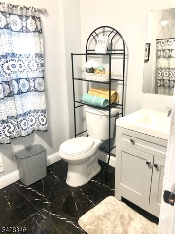 55 Morton Pl, East Orange City, NJ 07017