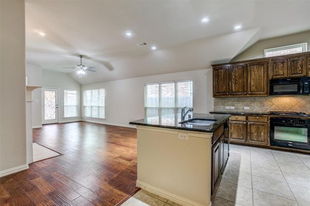 3522 Mustang Ridge Road, Garland, TX 75044