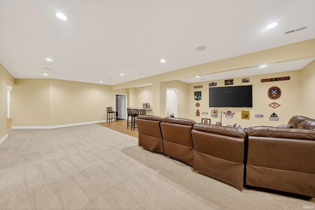 7515 Toscana Court, Granger, IN 46530