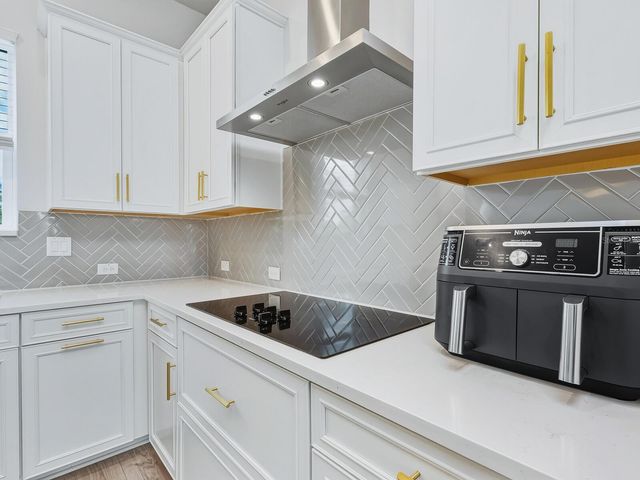 451 WINGFIELD DRIVE, Sarasota, FL 34237