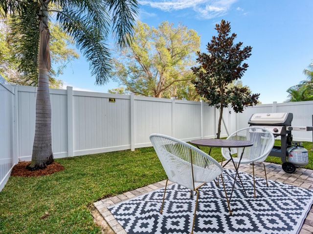 451 WINGFIELD DRIVE, Sarasota, FL 34237