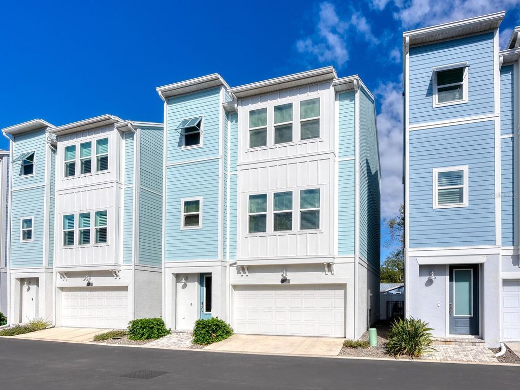 451 WINGFIELD DRIVE, Sarasota, FL 34237