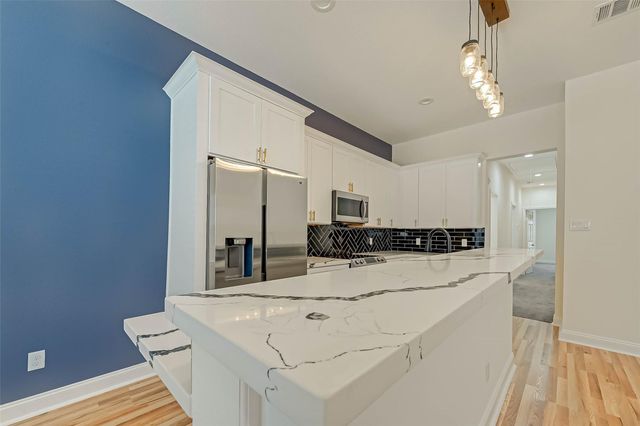 7339 Krueger Road B, Houston, TX 77033