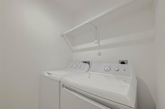 7339 Krueger Road B, Houston, TX 77033