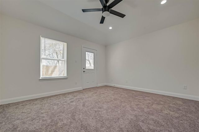 7339 Krueger Road B, Houston, TX 77033