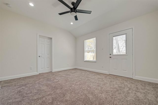 7339 Krueger Road B, Houston, TX 77033