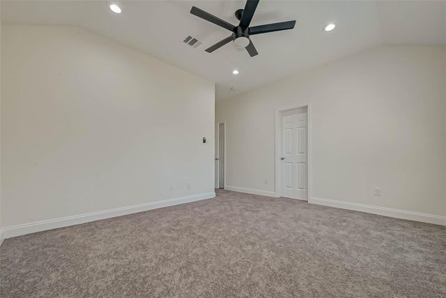 7339 Krueger Road B, Houston, TX 77033