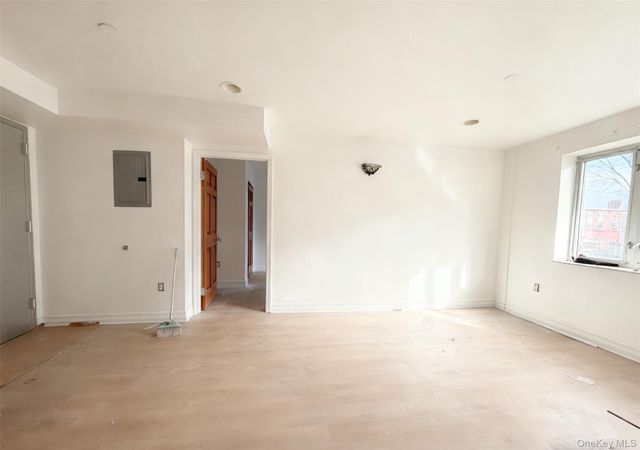 8510 Elmhurst Avenue 2B, Elmhurst, NY 11373