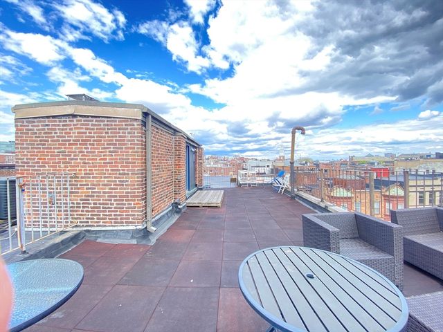 14 Cooper Street 302, Boston, MA 02113