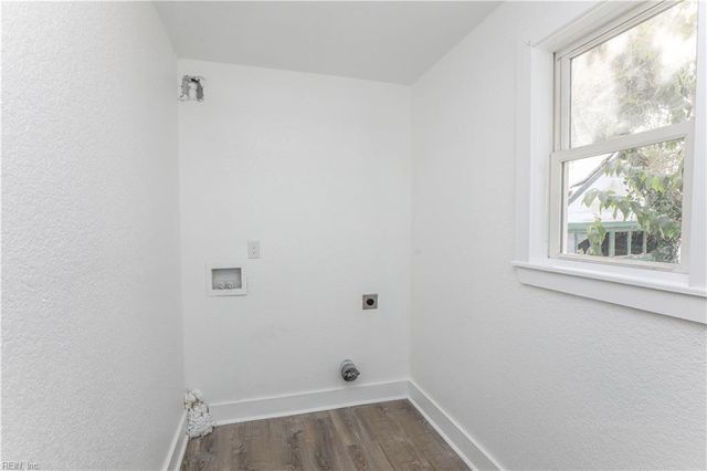 1609 Richmond AVE, Portsmouth, VA 23704