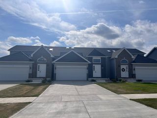 3119 W 82nd Place 53b, Merrillville, IN 46410