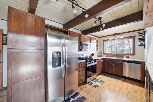5753 Lake Beckwith Pl, Colorado City, CO 81019