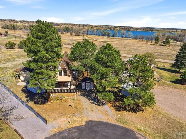 5753 Lake Beckwith Pl, Colorado City, CO 81019