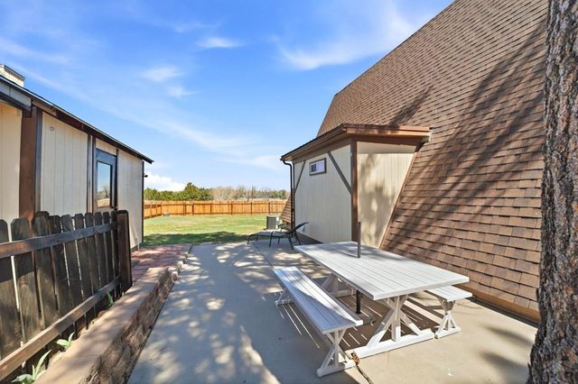 5753 Lake Beckwith Pl, Colorado City, CO 81019