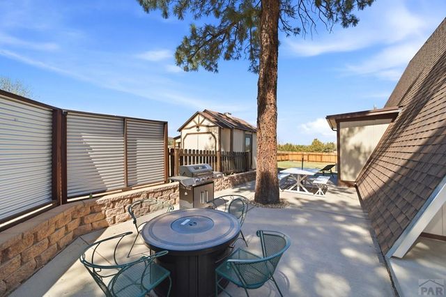 5753 Lake Beckwith Pl, Colorado City, CO 81019