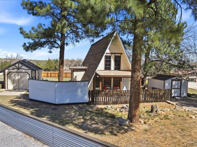 5753 Lake Beckwith Pl, Colorado City, CO 81019