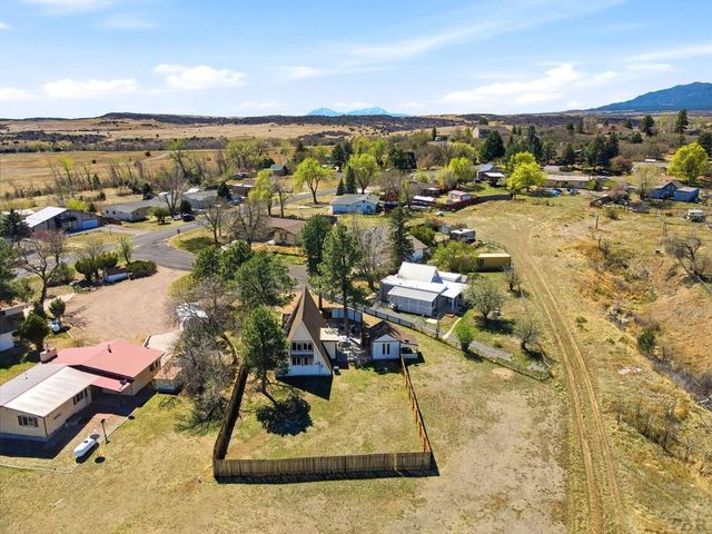 5753 Lake Beckwith Pl, Colorado City, CO 81019