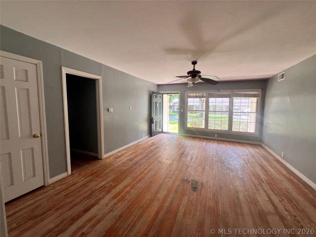 1736 Tiverton Street, Ardmore, OK 73401