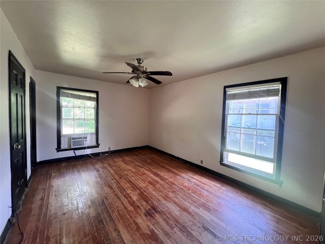 1736 Tiverton Street, Ardmore, OK 73401