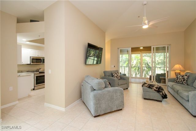 3435 Laurel Greens LN S 201, Naples, FL 34119