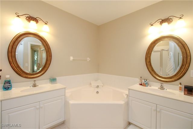 3435 Laurel Greens LN S 201, Naples, FL 34119