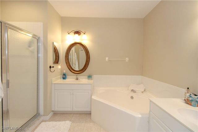 3435 Laurel Greens LN S 201, Naples, FL 34119